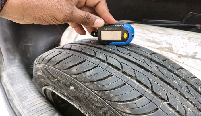 2012 Hyundai Santro Xing GL, Petrol, Manual, 1,00,318 km, tyre