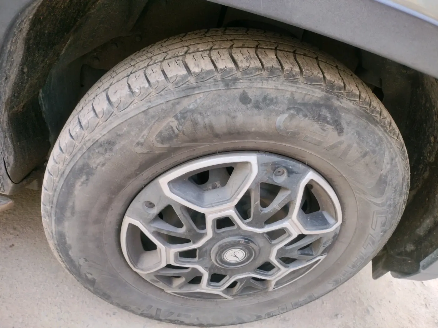 2021 Mahindra BOLERO NEO N 8, Diesel, Manual, 48,000 km, tyre