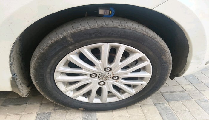 2018 Maruti Dzire ZDI, Diesel, Manual, 1,80,772 km, tyre
