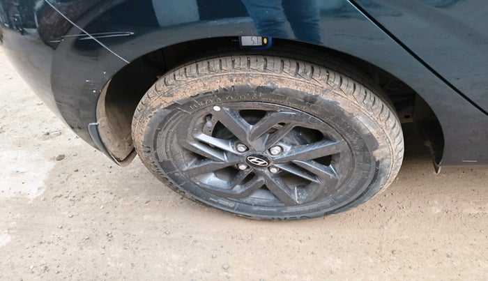 2020 Hyundai GRAND I10 NIOS SPORTZ AMT 1.2 KAPPA VTVT, Petrol, Automatic, 22,309 km, tyre