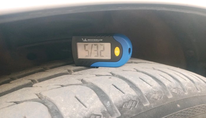 2013 Maruti Ritz VDI, Diesel, Manual, 1,42,502 km, tyre