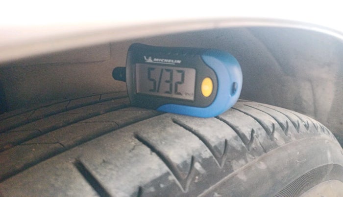 2013 Maruti Ritz VDI, Diesel, Manual, 1,42,502 km, tyre