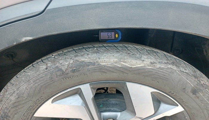 2021 KIA SONET GTX PLUS 1.5 AT, Diesel, Automatic, 1,05,613 km, tyre