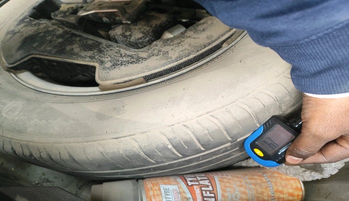 2016 Maruti Vitara Brezza VDI, Diesel, Manual, 1,21,216 km, tyre