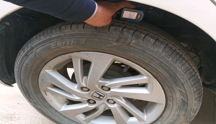 2015 Honda Jazz 1.2L I-VTEC V AT, Petrol, Automatic, 43,235 km, tyre