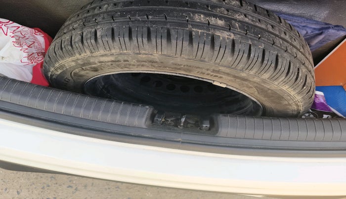 2018 Hyundai Grand i10 SPORTZ 1.2 KAPPA VTVT, Petrol, Manual, 99,300 km, tyre