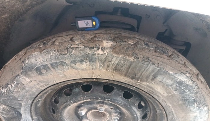 2018 Mahindra TUV300 T6 PLUS, Diesel, Manual, 1,08,052 km, tyre