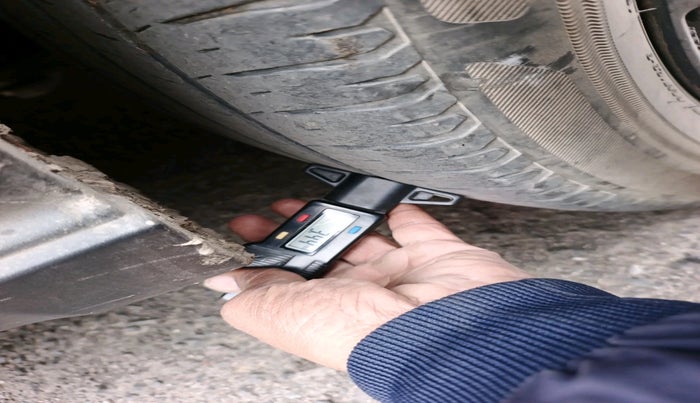 2021 Maruti XL6 ZETA MT, Petrol, Manual, 59,003 km, tyre