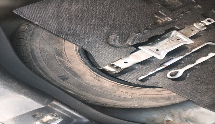 2015 Honda Jazz 1.2L I-VTEC V, Petrol, Manual, 80,746 km, tyre