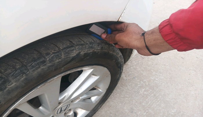 2015 Honda Jazz 1.2L I-VTEC V, Petrol, Manual, 80,746 km, tyre