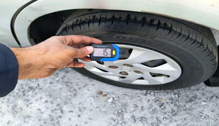 2015 Honda Amaze 1.5L I-DTEC S, Diesel, Manual, 1,10,699 km, tyre