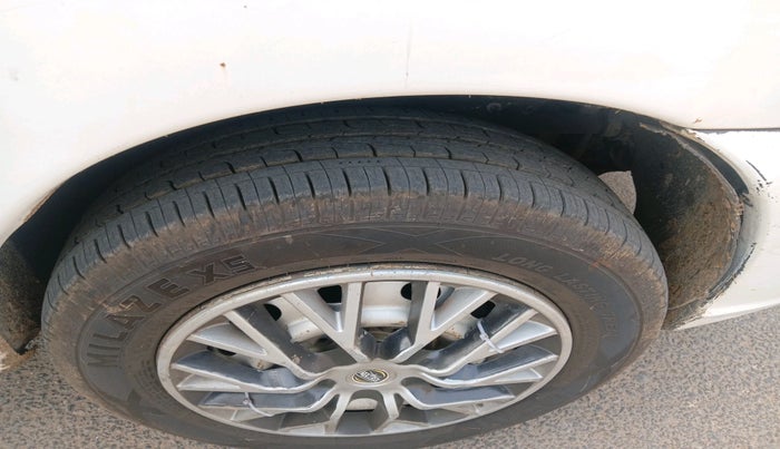 2013 Tata Indica EV2 LX, Diesel, Manual, 80,175 km, tyre