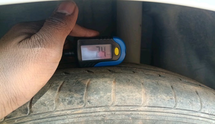 2015 Ford New Figo TREND 1.5L DIESEL, Diesel, Manual, 97,235 km, tyre