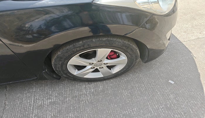 2013 Hyundai New Elantra 1.8 SX AT VTVT, Petrol, Automatic, 88,117 km, tyre