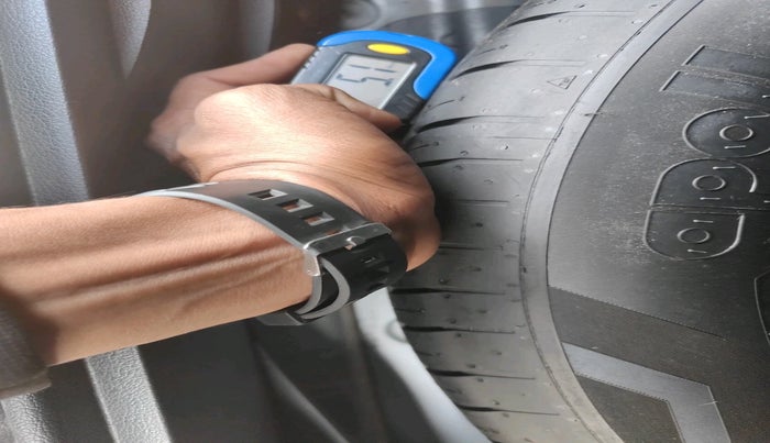 2023 Hyundai Creta SX IVT 1.5 PETROL, Petrol, Automatic, 20,439 km, tyre