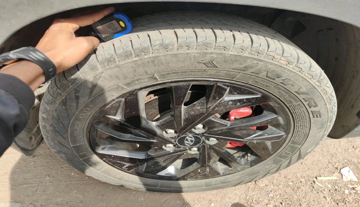 2023 Hyundai Creta SX IVT 1.5 PETROL, Petrol, Automatic, 20,439 km, tyre