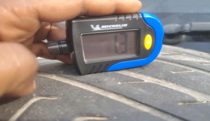 2014 Ford Ecosport TITANIUM 1.5L DIESEL, Diesel, Manual, 1,10,899 km, tyre