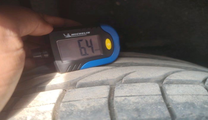 2014 Ford Ecosport TITANIUM 1.5L DIESEL, Diesel, Manual, 1,10,899 km, tyre