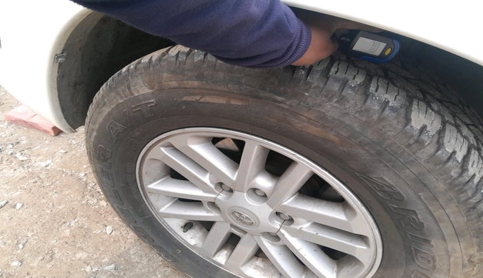 2014 Toyota Fortuner 3.0 4X2 MT, Diesel, Manual, 1,84,495 km, tyre