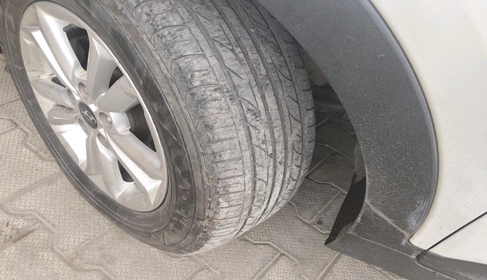 2016 Hyundai Creta SX 1.6 DIESEL, Diesel, Manual, 2,46,126 km, tyre