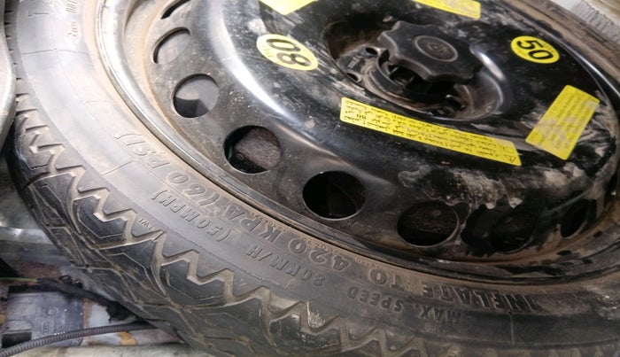 2013 Audi A6 2.0 TDI PREMIUM, Diesel, Automatic, 1,04,429 km, tyre