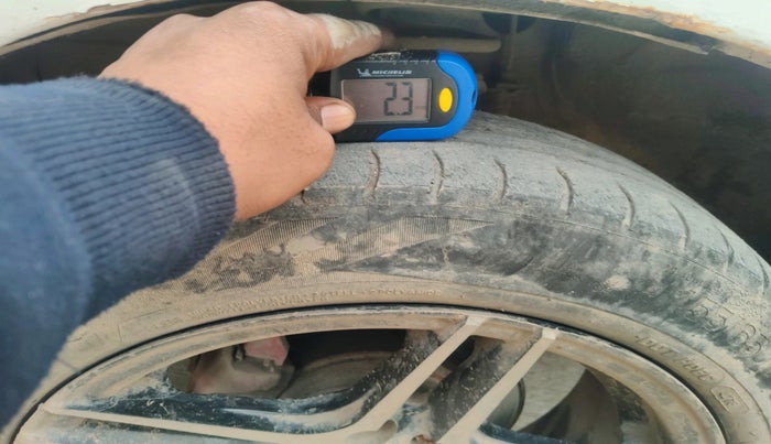 2012 Maruti Alto 800 LXI, Petrol, Manual, 73,530 km, tyre