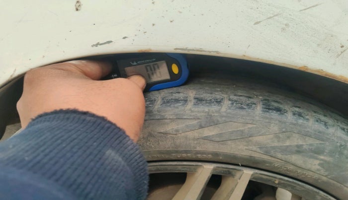 2012 Maruti Alto 800 LXI, Petrol, Manual, 73,530 km, tyre