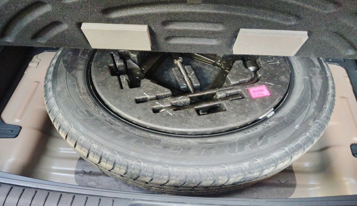 2018 Hyundai Creta SX AT 1.6 PETROL, Petrol, Automatic, 26,805 km, tyre