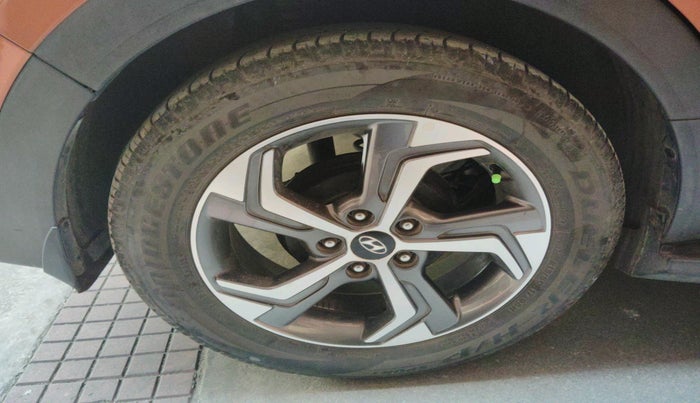 2018 Hyundai Creta SX AT 1.6 PETROL, Petrol, Automatic, 26,805 km, tyre