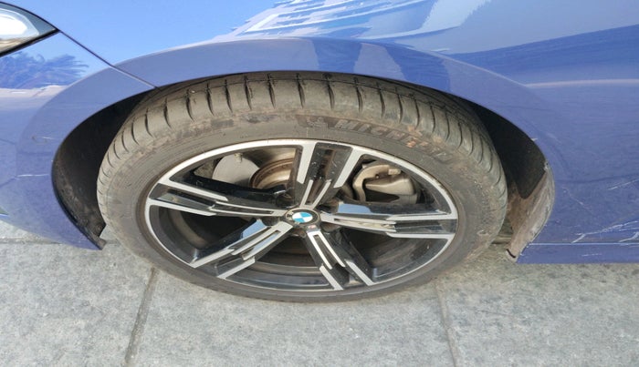 2023 BMW 3 SERIES GRAN LIMOUSINE 330Li M Sport, Petrol, Automatic, 10,726 km, tyre