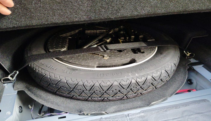 2023 BMW 3 SERIES GRAN LIMOUSINE 330Li M Sport, Petrol, Automatic, 10,726 km, tyre