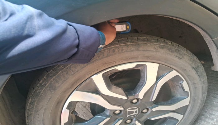 2017 Honda WR-V 1.5L I-DTEC VX MT, Diesel, Manual, 81,762 km, tyre