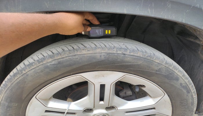 2022 Renault Kiger RXT AMT, Petrol, Automatic, 33,678 km, tyre