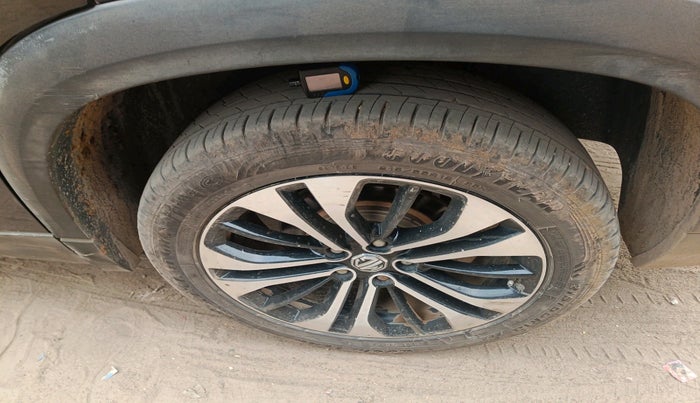 2022 MG HECTOR PLUS SHARP 2.0 DIESEL TURBO MT 6-STR, Diesel, Manual, 34,777 km, tyre