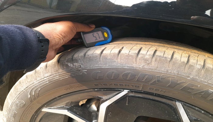 2024 Tata Curvv Accomplished S 1.2 Petrol 7DCA, Petrol, Automatic, 6,748 km, tyre