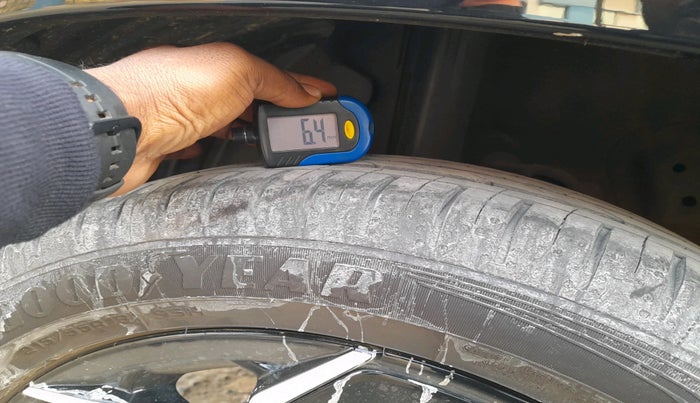 2024 Tata Curvv Accomplished S 1.2 Petrol 7DCA, Petrol, Automatic, 6,748 km, tyre