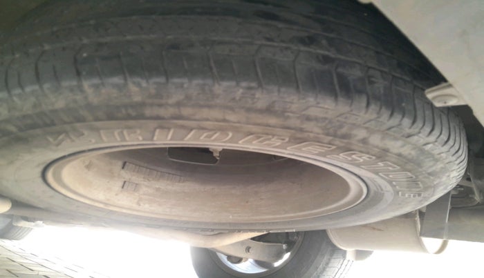 2014 Mahindra XUV500 W8, Diesel, Manual, 1,75,714 km, tyre