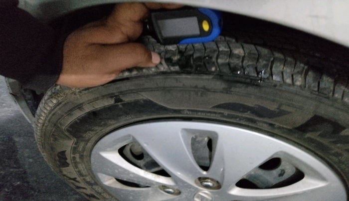 2010 Hyundai i10 MAGNA 1.2, Petrol, Manual, 28,384 km, tyre