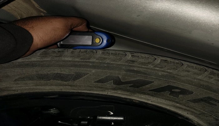 2010 Hyundai i10 MAGNA 1.2, Petrol, Manual, 28,384 km, tyre