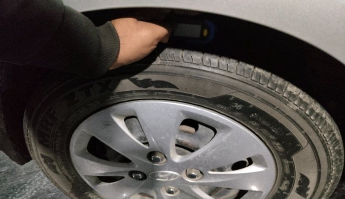 2010 Hyundai i10 MAGNA 1.2, Petrol, Manual, 28,384 km, tyre