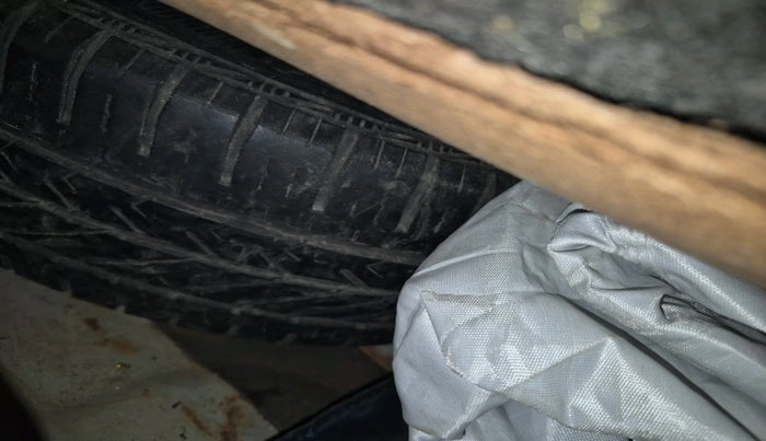 2015 Hyundai Xcent S 1.2, Petrol, Manual, 73,389 km, tyre