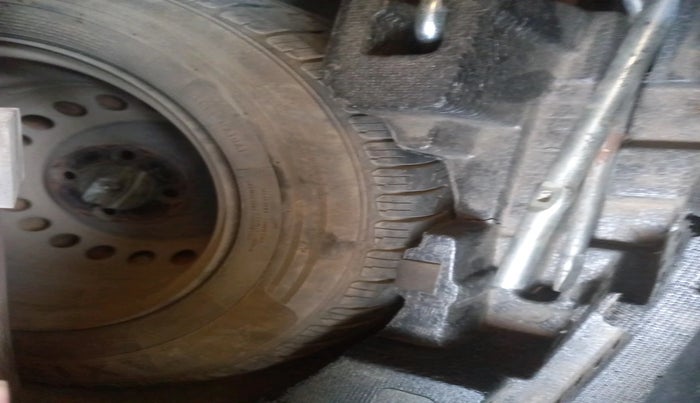 2016 Honda Amaze 1.2L I-VTEC S, Petrol, Manual, 1,09,274 km, tyre