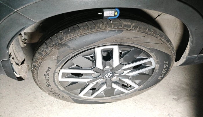 2025 Hyundai VENUE S (O) 1.0 Turbo Petrol DCT, Petrol, Automatic, 3,838 km, tyre