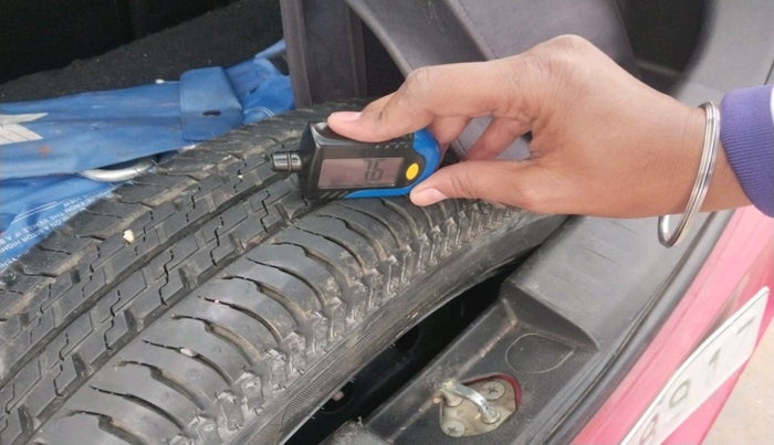 2015 Maruti Swift ZXI, Petrol, Manual, 93,073 km, tyre