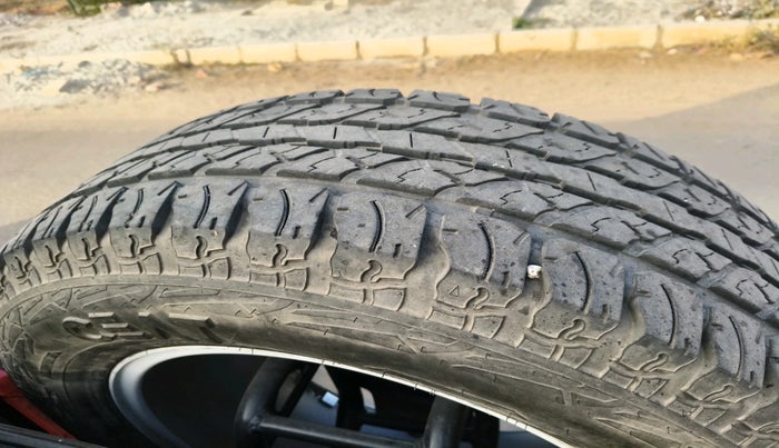 2022 Mahindra Thar LX HARD TOP 4WD MT, Diesel, Manual, 38,484 km, tyre