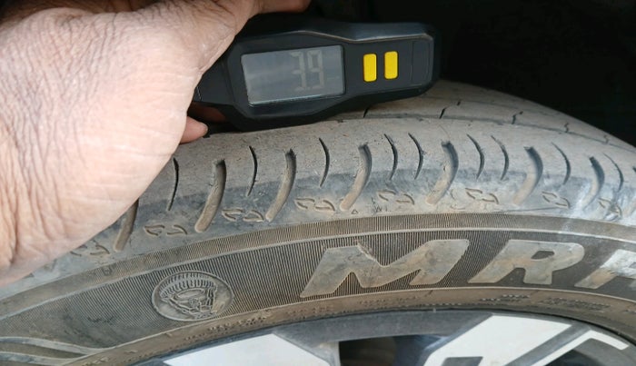 2022 Renault Kiger RXZ MT, Petrol, Manual, 35,416 km, tyre