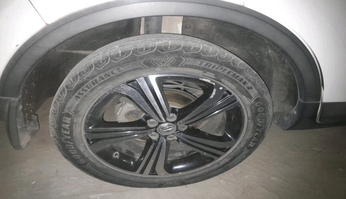 2022 MG ASTOR SHARP 1.5 MT, Petrol, Manual, 67,616 km, tyre