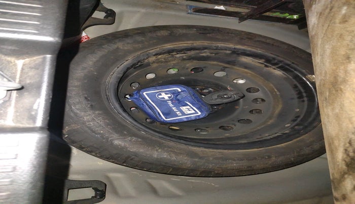 2023 Maruti FRONX DELTA PLUS 1.2L AGS, Petrol, Automatic, 30,534 km, tyre