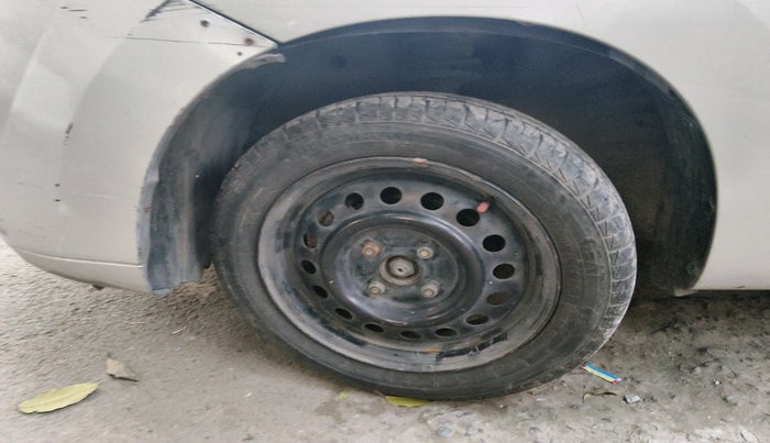 2011 Maruti Wagon R 1.0 VXI, Petrol, Manual, 53,222 km, tyre