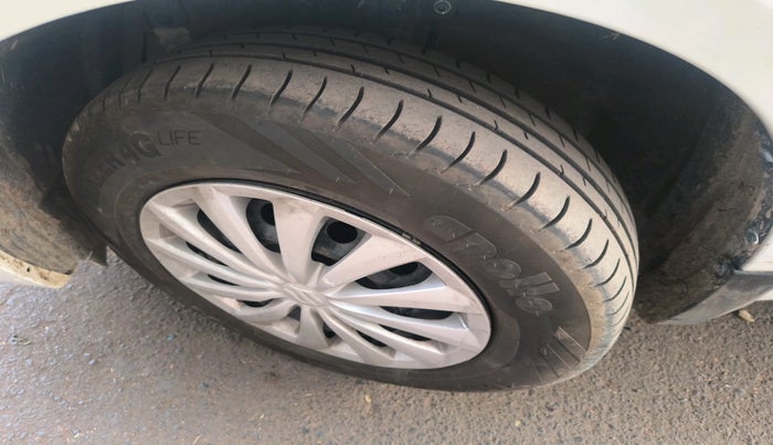 2016 Maruti Swift Dzire VDI, Diesel, Manual, 80,532 km, tyre